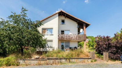 Charmantes Mehrfamilienhaus mit 3 Wohneinheiten in ruhiger Lage von Oberelsbach-Weisbach