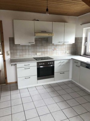 Preiswerte 3-Zimmer-Wohnung mit Einbauküche in Hümmerich