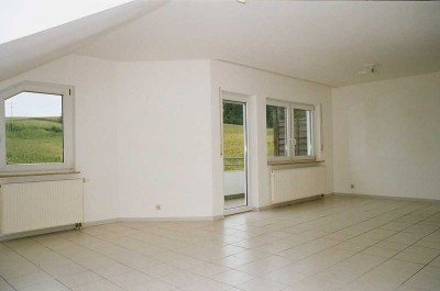 Sonnige 3-Zimmer-Wohnung mit Balkon in ruhiger Ortsrandlage von Leimen-Gauangelloch