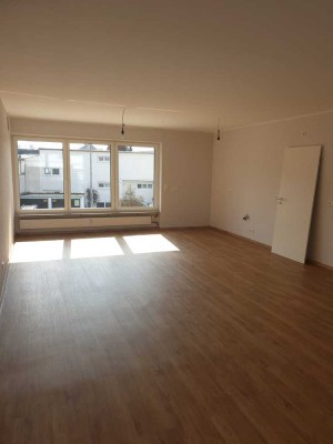 Zentrum Laupheim, 3,5 Zimmer, Neubau-Status im 1. OG