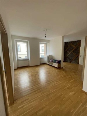 ***Helle, gemütliche 2-Zimmer Wohnung samt EBK im Herzen von Thalfang***