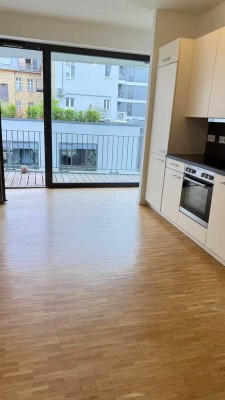 TOP LAGE: kompakte helle 2Zimmer Wohnung MITTE