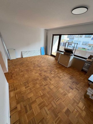 1-Zimmer-Wohnung mit Süd-Balkon und EBK in Filderstadt Bernhausen