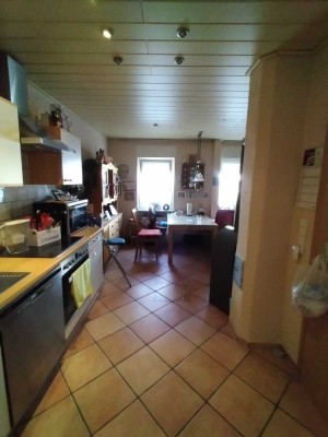 Einladendes Einfamilienhaus in idyllischer Umgebung mit wunderschönem Garten