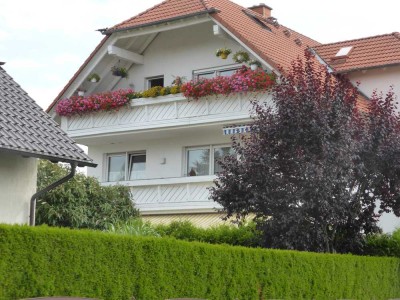 *** 3 Zimmer Maisonette + vermietet + Balkon + Carport ***