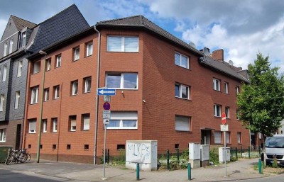 Großzügige & helle 4-Zimmer-Wohnung mit separatem Esszimmer in Duisburg