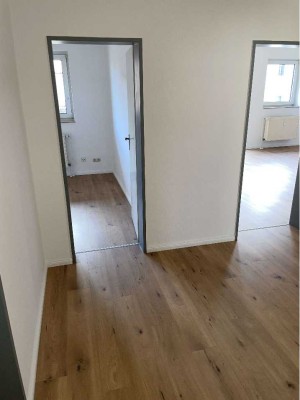 Ansprechende 4-Zimmer-Wohnung mit Balkon und Einbauküche in Magdeburg