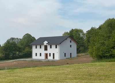 Traumhaus im Landkreis Cham, Preis VB, genehmigte Pferdehaltung, ELW, KFW 40, Biogas