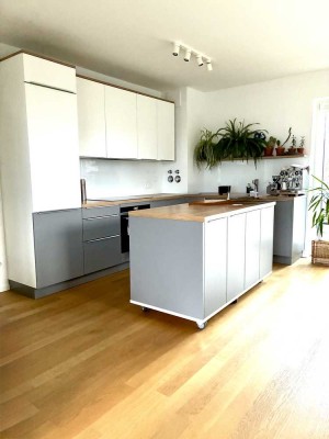 Befristet bis 30.06.2027 - Exklusive Endetage mit Dachterrasse (49m2) und direkten Fahrstuhl-Eingang