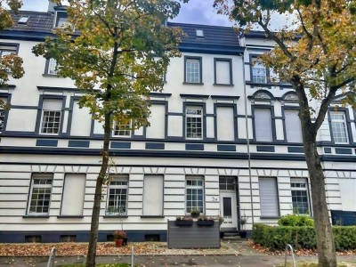 Krefeld-Uerdingen: Attraktive 3-Zimmer Eigentumswohnung in 4-Fam.-Haus mit Loggia Nähe Stadtpark.