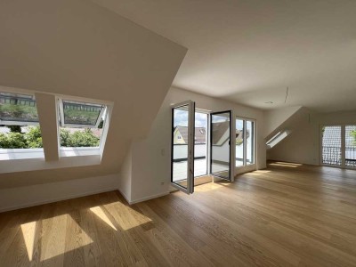 Große Neubau-3,5-Zi.-DG-Wohnung mit Sonnen-Dachterrasse in ruhiger Lage