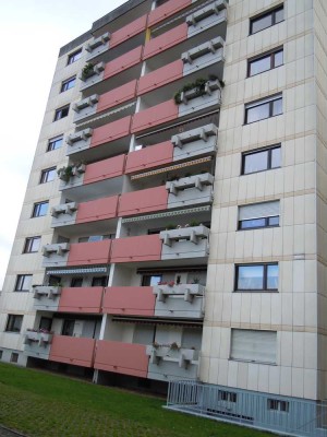 Attraktive 2-Zimmer-Wohnung mit Balkon und Einbauküche in Aschaffenburg