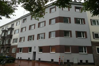 Erstbezug nach energetischer Sanierung: Ansprechende 4-Zimmer-Wohnung mit Balkon