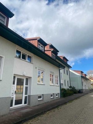 Schöne barrierefreie 3 Zimmer Wohnung mit Terrasse im idyllischen Ortsteil Göttin