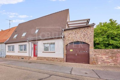 Einfamilienhaus mit separater Einliegerwohnung * zentrale Lage