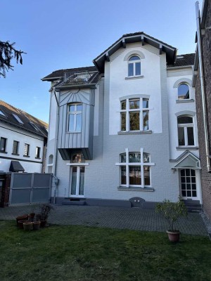 Wohnung ca. 130 m2, 4 Zimmer