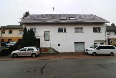 Zweifamilienhaus mit Ausbaupotenzial in Breitenbronn