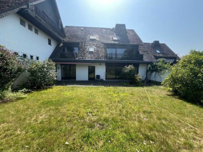 Zwei in Einer: Traumhafte, aus zwei Einheiten bestehende Eigentumswohnung mit Garten