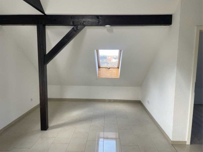 Attraktive 2-Zimmer Dachgeschosswohnung, frisch saniert in Fürstenwalde/Spree