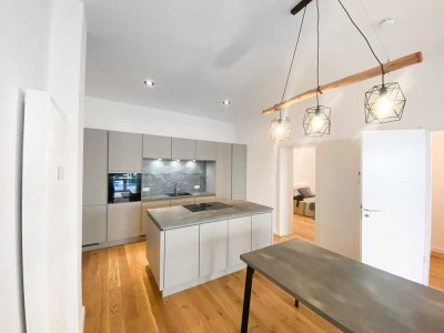 Geräumige Erdgeschosswohnung mit Garten