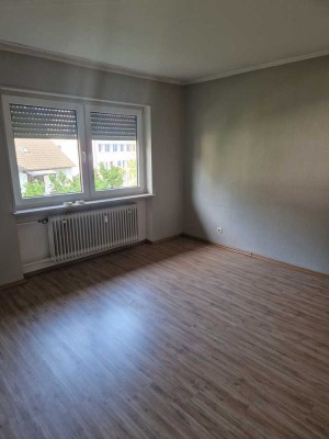 800 € - 72 m² - 3.0 Zi.