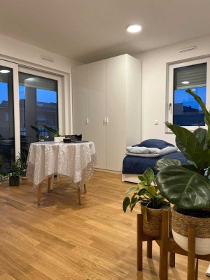 Helle 1-Zimmer-Wohnung nahe dem Volksgarten mit Terrasse, Aufzug und hervorragender Anbindung