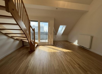 Dachmaisonette mit Terrasse in gepflegten Altbau (1 Schlafzimmer)