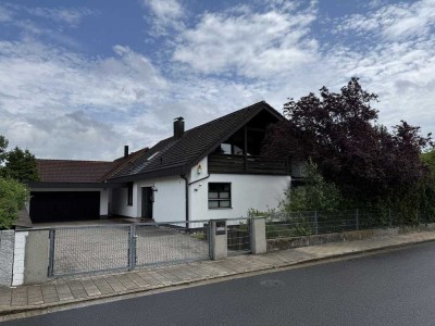Freistehendes Architektenhaus in ruhiger Lage