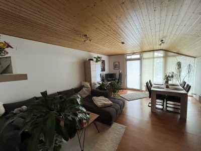 Attraktive 2-Zimmer-DG-Wohnung mit Balkon und Einbauküche in Wolfenbüttel