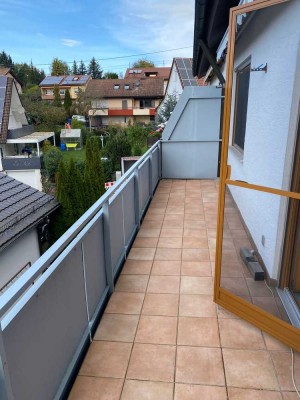 Stilvolle 3-Zimmer-Wohnung mit Balkon,Garage und Einbauküche in Untergruppenbach