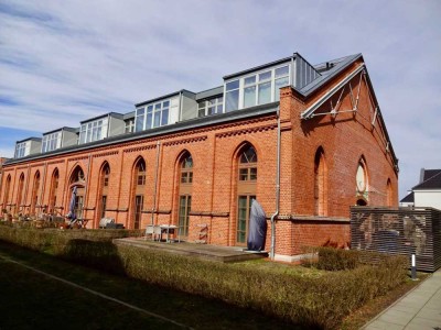 2-Zimmer-Wohnung im Denkmal mit großer Südterrasse und Einbauküche in Potsdam