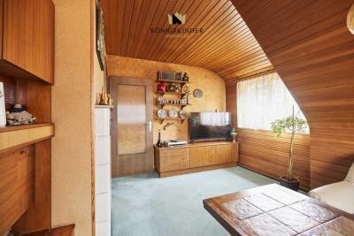 Gepflegte 3 Zimmer-Dachgeschoß-Wohnung in Esslingen am Neckar