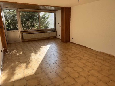 Familienfreundliche Drei- bis Vier-Zimmer-Eigentumswohnung in Köln Neubrück