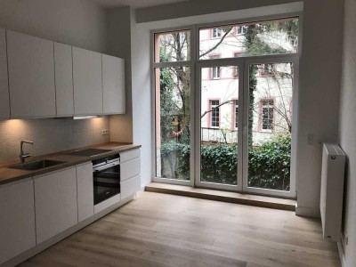 1.710€, 76 m², 2 Zimmer, große Wohnküche, Terrasse