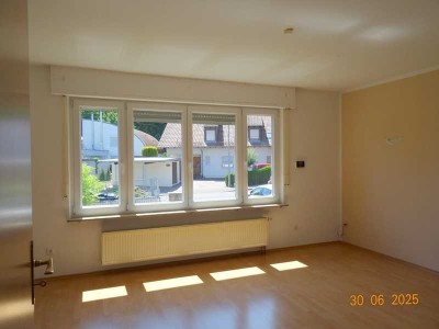 !!Auf Zeit!! 3 Zimmer EG-Wohnung mit Einbauküche, Gartennutzung in Aalen zu vermieten