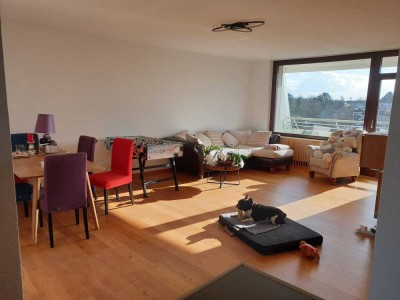 Beautiful maklerfrei Wohnung: 2 schlafzimmer, Wohnzimmer (~35qm), Küche, Bad und Gaste WC, 2 Balkone