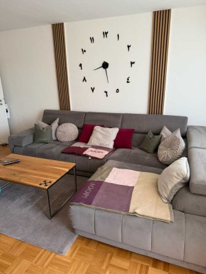 Exklusive, modernisierte 3-Zimmer-Wohnung mit Balkon und Einbauküche in Oberursel