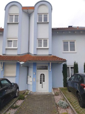 Helle 2-Zimmer Wohnung mit Balkon in Dielheim von Privat