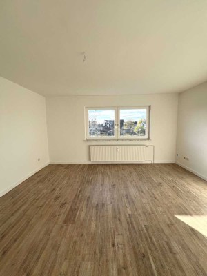 Gemütlich & modern:  Sanierte 3 Zimmer-Wohnung mit EBK