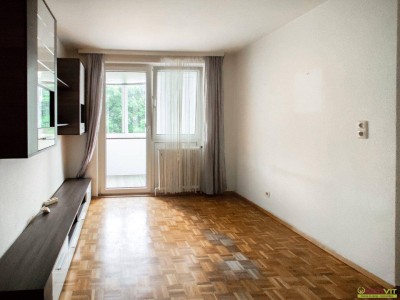 Charmante 2-Zimmer-Wohnung mit Gartenmitbenutzung und Garage. - Sofort beziehbar.