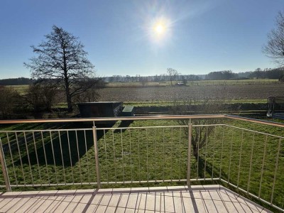 Helle 4-Zimmer-Wohnung mit Balkon in ruhiger Lage in Minfeld