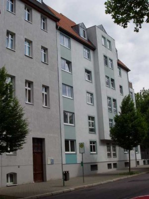 MD-Buckau: 2-R.-Wohnung mit Balkon, Aufzug und Tiefgarage