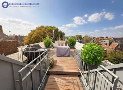 Exklusive, möblierte kernsanierte 4-Zimmer-Maisonette mit Dachterrasse über Kölns Dächern