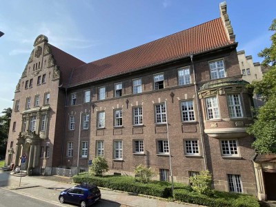 Rechtsanwaltsbüro (teilmöbliert) 76 qm am Gericht zur Untermieter