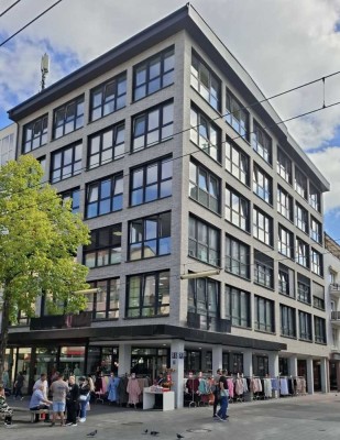 Toplage Mannheim Zentrum - renovierte & provisionsfreie 4-Zimmer Wohnung mit großer Terrasse!