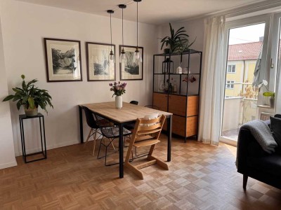 Urbanes Wohnen mit Stil: Wohntraum im Sendlinger Feld mit flexibler Raumaufteilung
