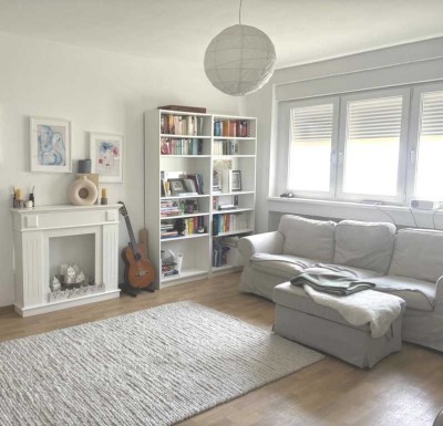 7346 - Sanierte, gut geschnittene 4-Zimmerwohnung mit Balkon - Nähe Hauptbahnhof!