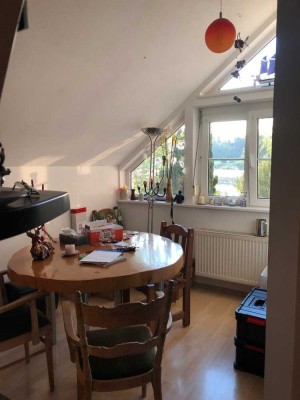 Moderne 2,5-Zimmer Wohnung mit Garage in Weißensberg