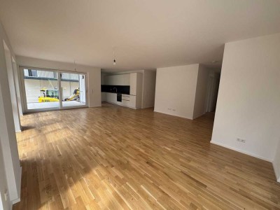 Sonnige 4-Zimmer-Wohnung mit zwei Terrassen