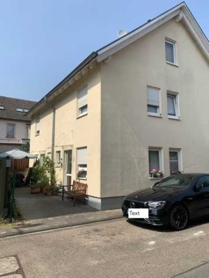 Zwei Doppelhaushälften, nebeneinander, in Bodenheim – ideal für Mehrgenerationenwohnen oder Rendite